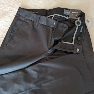 Men’s pants - never worn!  Bonobos brand bought at Nordstrom February 2020.